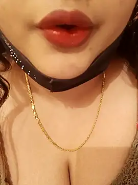 Beauty Queen Soniya online show from 01/08/26, 12:07