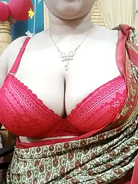 Beauty Queen Soniya online show from 03/08/26, 03:43