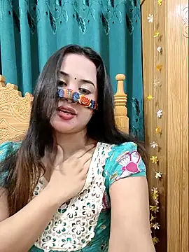 Snapshot of Beauty_Queen_Soniya chatting on 05/03/26, 11:49 Beauty Queen Soniya online show from 05/03/26, 11:49