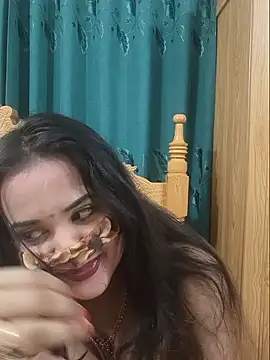 Snapshot of Beauty_Queen_Soniya chatting on 06/06/26, 11:42 Beauty Queen Soniya online show from 06/06/26, 11:42
