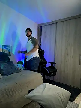 Dave-Max01 online show from 11/23/25, 02:44