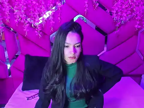 Snapshot of Gisell_Squirt_ chatting on 10/21/25, 11:55 Gisell Squirt online show from 10/21/25, 11:55