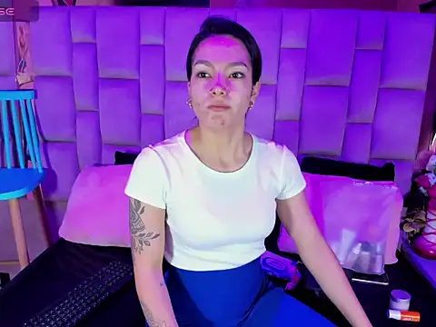 Snapshot of Gisell_Squirt_ chatting on 12/15/25, 12:09 Gisell Squirt online show from 12/15/25, 12:09