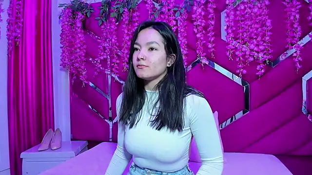 Gisell Squirt  online show from 04/22/26, 12:28