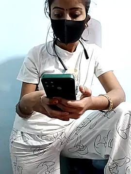 Payal G online show from 11/19/25, 04:07