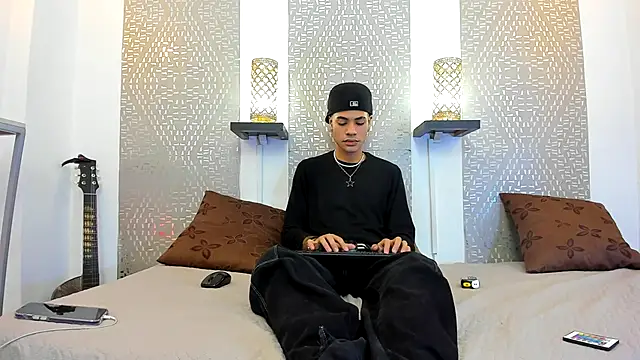 JacobBlackwell  online show from 10/15/25, 07:58