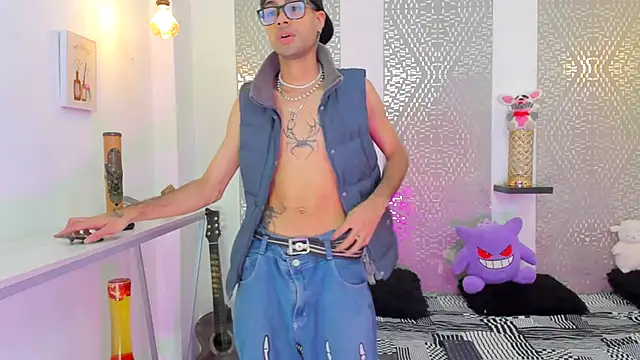 JacobBlackwell  online show from 11/26/25, 07:37