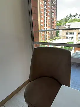 Snapshot of camila_vanucci- chatting on 11/21/25, 03:33 camila vanucci- online show from 11/21/25, 03:33