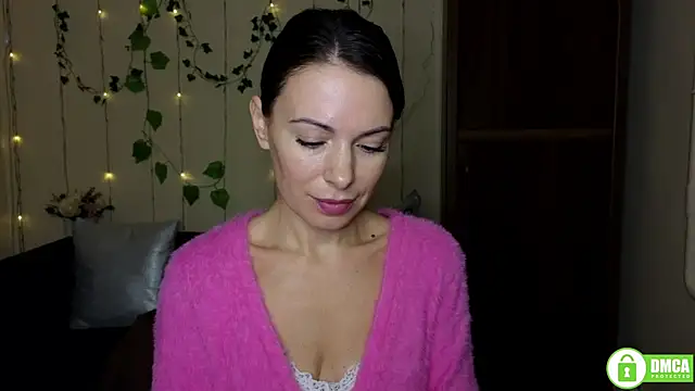 Rita lovvylyou online show from 10/25/25, 11:29