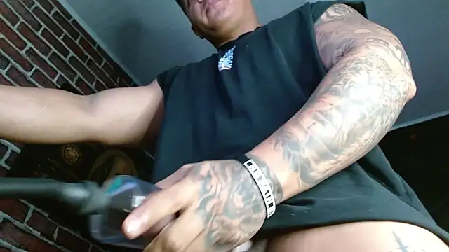 jordan bigcock  online show from 12/15/25, 02:05