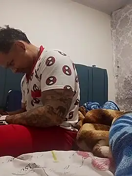 jordan bigcock  online show from 04/14/26, 01:33