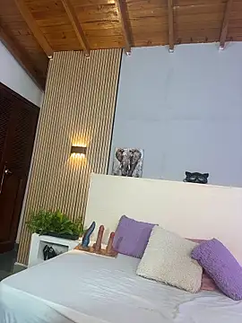 TianaGlow44 online show from 03/10/26, 10:53