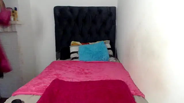 MissLola026 online show from 01/14/26, 06:52