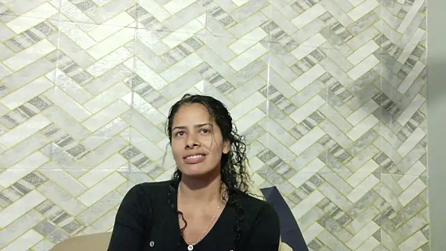 nairobi8 online show from 10/14/25, 07:03