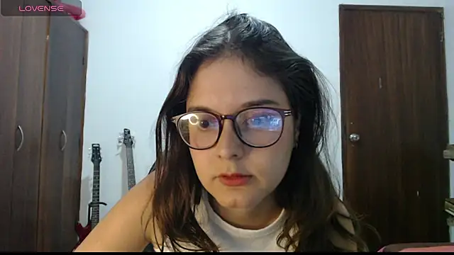 CarlaLorez online show from 04/23/26, 10:12