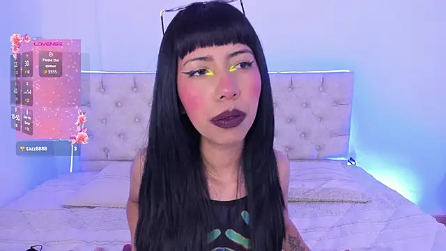 Nina fox 0691 online show from 11/29/25, 12:30