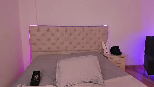 Nina fox 0691 online show from 03/10/26, 02:22