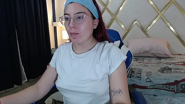 Snapshot of allison_mc chatting on 07/22/26, 04:04 allison mc online show from 07/22/26, 04:04