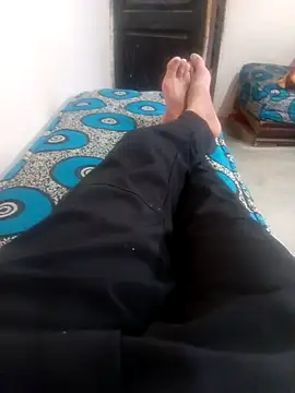 latarak321 online show from 10/28/25, 03:47