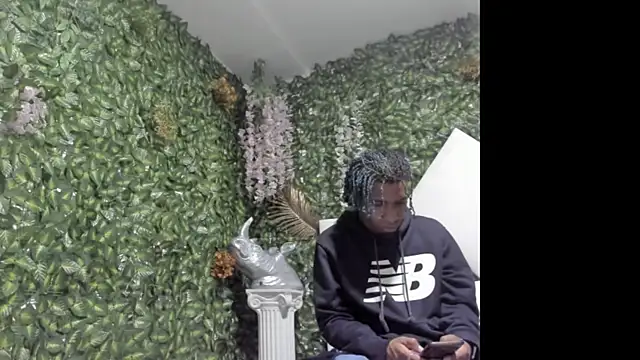 REDBRYAN EBANO online show from 10/11/25, 07:23