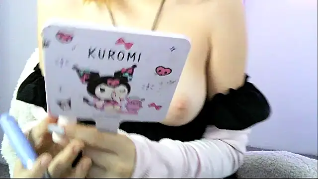 Snapshot of EmuOtori chatting on 02/06/26, 12:19 EmuOtori online show from 02/06/26, 12:19