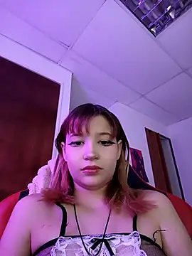 Snapshot of EmuOtori chatting on 02/13/26, 12:34 EmuOtori online show from 02/13/26, 12:34