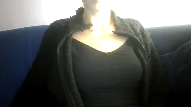 SuperValentina online show from 10/16/25, 11:06