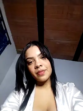 Snapshot of carolina_mary chatting on 11/07/25, 12:21 carolina mary online show from 11/07/25, 12:21