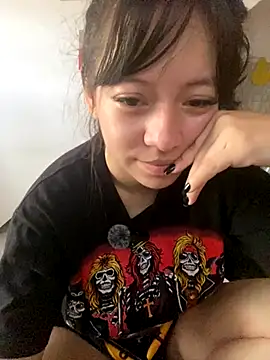 Damara Rolands- online show from 10/23/25, 06:17