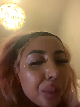 zara bellexx online show from 11/10/25, 03:38