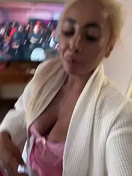 zara bellexx online show from 04/23/26, 03:36