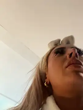 zara bellexx online show from 05/22/26, 05:25