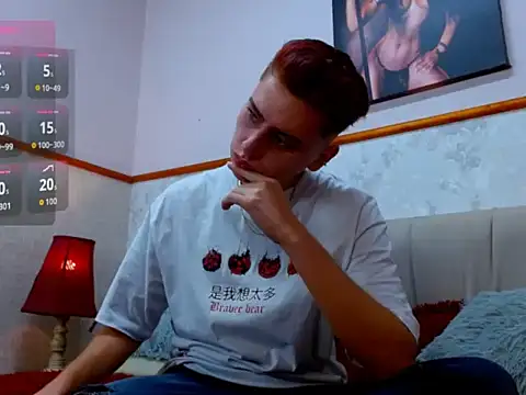 Snapshot of Alex_Millerss chatting on 10/28/25, 10:45 Alex Millerss online show from 10/28/25, 10:45