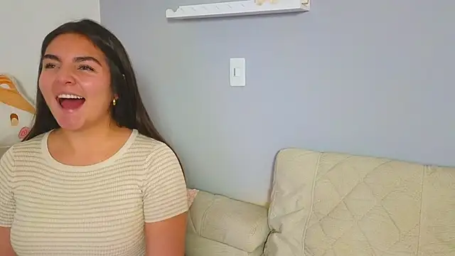 Snapshot of Ambeer_star chatting on 12/05/25, 03:37 Ambeer star online show from 12/05/25, 03:37