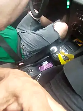 Snapshot of Merlin2310 chatting on 11/25/25, 08:09 Merlin2310 online show from 11/25/25, 08:09