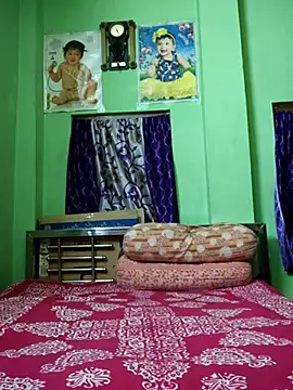 Snapshot of MAGGO-11 chatting on 11/03/25, 05:58 MAGGO-11 online show from 11/03/25, 05:58