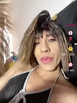 SiaraRealist online show from 04/23/26, 06:21