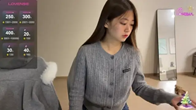 Alyssa-8 online show from 04/21/26, 07:36