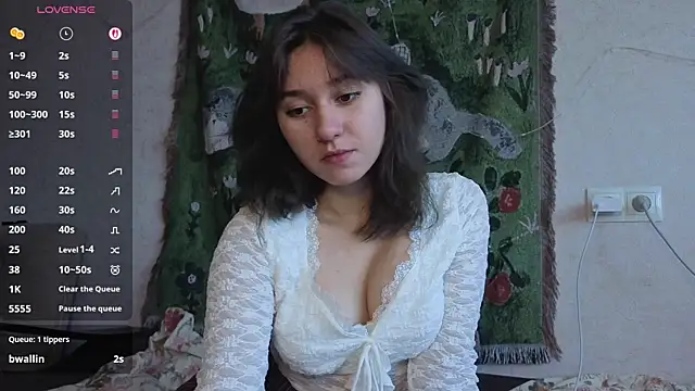 MiaLovelyOne online show from 05/21/26, 01:07