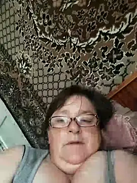 Snapshot of MilaCold5443 chatting on 06/08/26, 10:26 MilaCold5443 online show from 06/08/26, 10:26