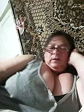 Snapshot of MilaCold5443 chatting on 06/14/26, 10:45 MilaCold5443 online show from 06/14/26, 10:45