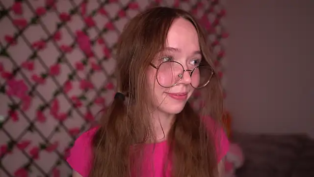 Petite Polly online show from 10/15/25, 08:20