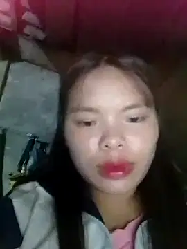 hello-cute online show from 10/18/25, 01:45