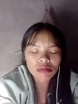 hello-cute online show from 10/20/25, 04:18