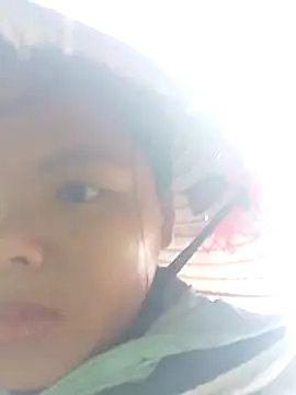 hello-cute online show from 11/06/25, 02:23