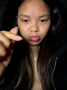 hello-cute online show from 11/25/25, 06:08