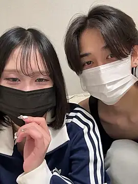 Snapshot of RAITO_ST chatting on 11/20/25, 01:44 RAITO ST online show from 11/20/25, 01:44