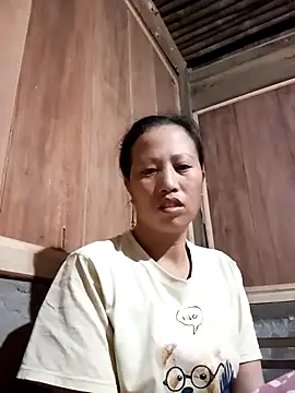 Snapshot of jerry-xx chatting on 11/12/25, 07:46 jerry-xx online show from 11/12/25, 07:46