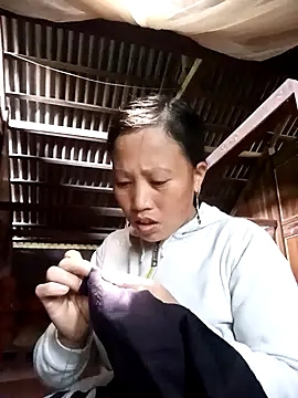 Snapshot of jerry-xx chatting on 11/22/25, 01:37 jerry-xx online show from 11/22/25, 01:37