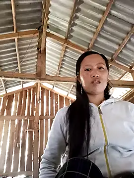 Snapshot of jerry-xx chatting on 11/27/25, 02:46 jerry-xx online show from 11/27/25, 02:46